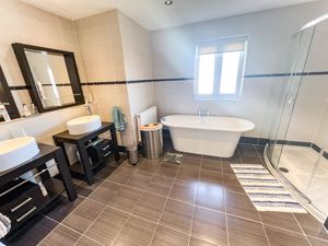 En suite to master- click for photo gallery